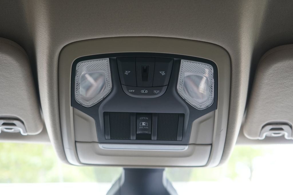 2020 RAM 1500 Big Horn Crew Cab 4x4 5'7' Box