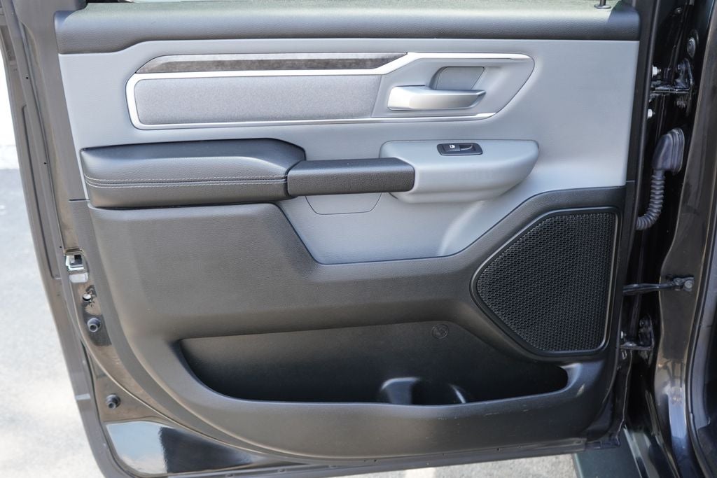 2020 RAM 1500 Big Horn Crew Cab 4x4 5'7' Box