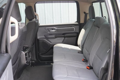 2020 RAM 1500 Big Horn Crew Cab 4x4 5'7' Box