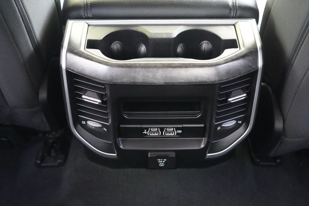 2020 RAM 1500 Big Horn Crew Cab 4x4 5'7' Box
