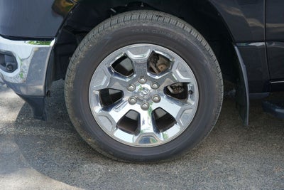 2020 RAM 1500 Big Horn Crew Cab 4x4 5'7' Box