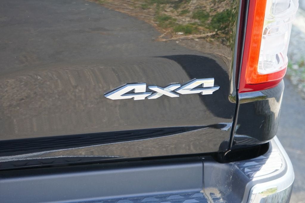 2020 RAM 1500 Big Horn Crew Cab 4x4 5'7' Box