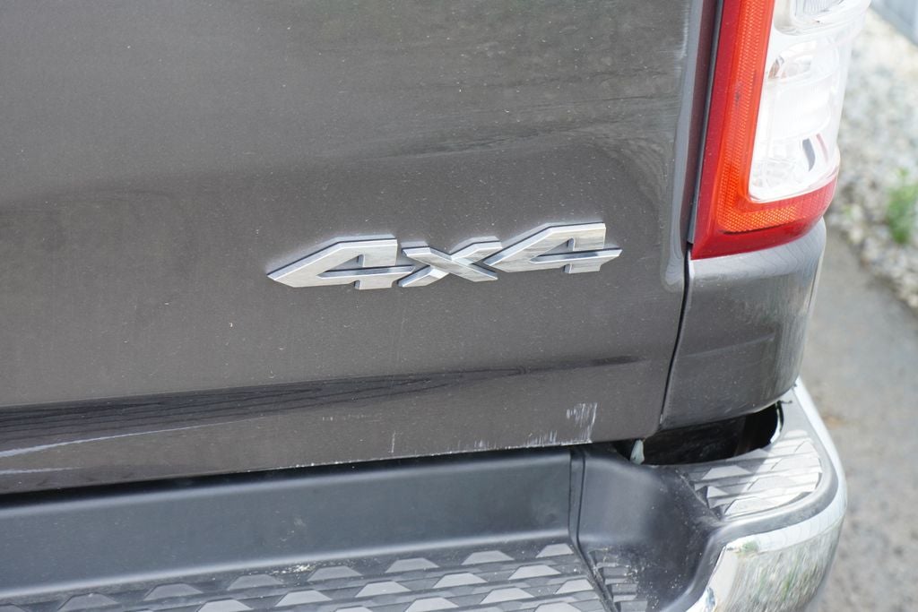2023 RAM 1500 Big Horn Crew Cab 4x4 5'7' Box