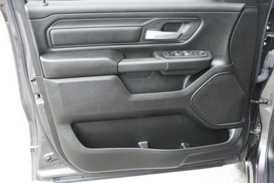 2023 RAM 1500 Tradesman Crew Cab 4x4 5'7' Box
