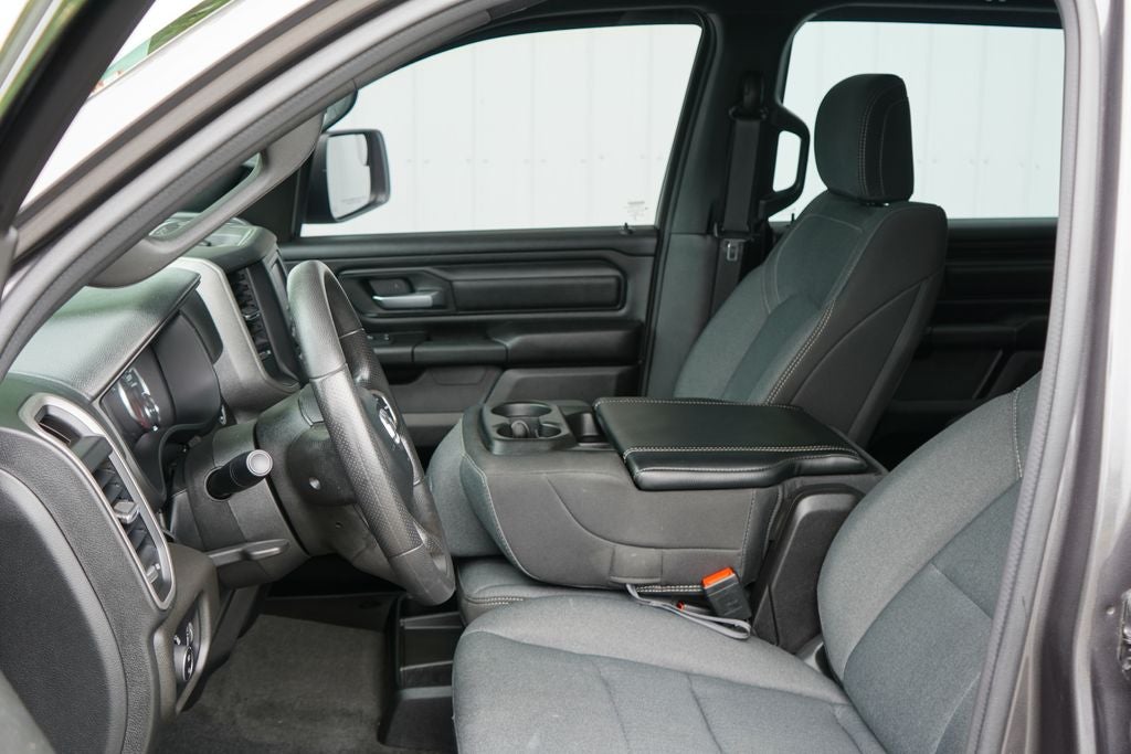 2023 RAM 1500 Tradesman Crew Cab 4x4 5'7' Box