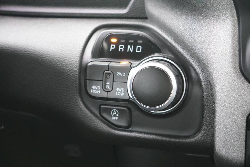 2023 RAM 1500 Tradesman Crew Cab 4x4 5'7' Box