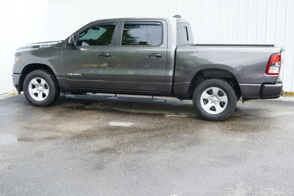 2023 RAM 1500 Tradesman Crew Cab 4x4 5'7' Box