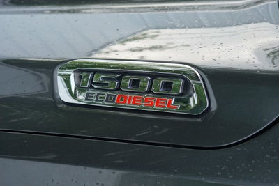 2020 RAM 1500 Limited Crew Cab 4x4 5'7' Box