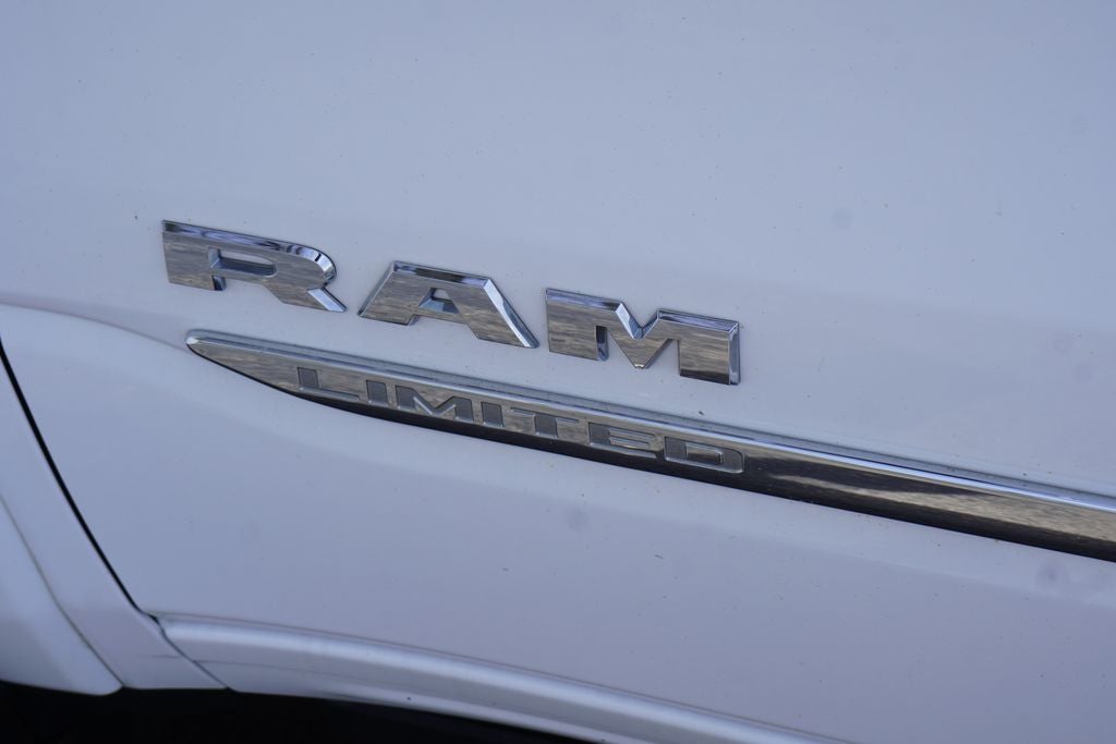 2021 RAM 1500 Limited Crew Cab 4x4 5'7' Box