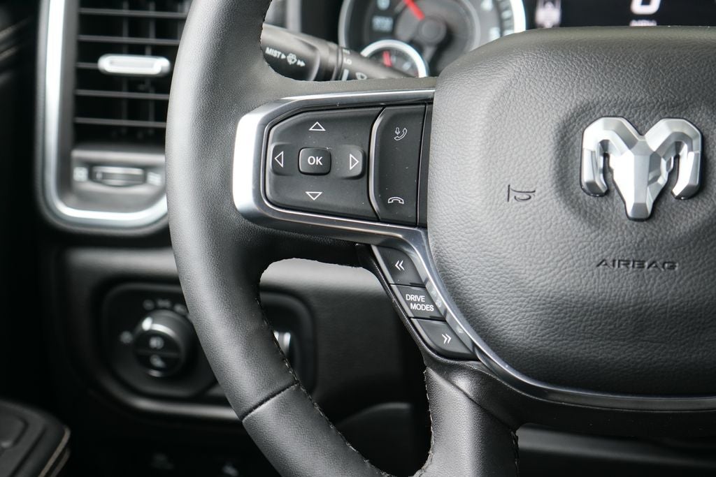 2025 RAM 1500 Laramie Crew Cab 4x4 5'7' Box