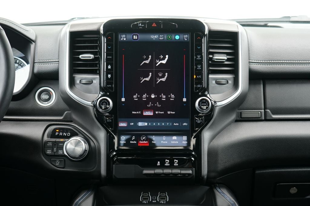 2025 RAM 1500 Laramie Crew Cab 4x4 5'7' Box