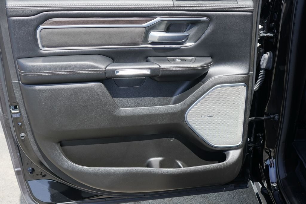 2025 RAM 1500 Laramie Crew Cab 4x4 5'7' Box