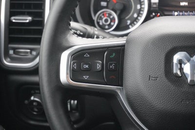2023 RAM 1500 Laramie Crew Cab 4x4 5'7' Box