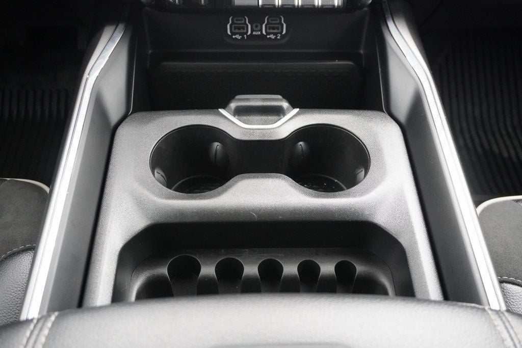 2023 RAM 1500 Laramie Crew Cab 4x4 5'7' Box