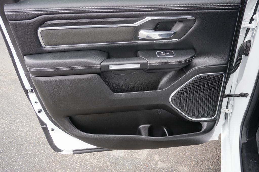 2023 RAM 1500 Laramie Crew Cab 4x4 5'7' Box