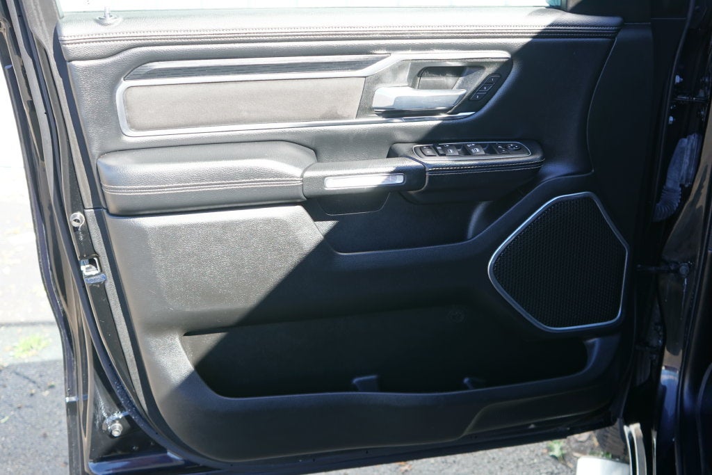 2023 RAM 1500 Laramie Crew Cab 4x4 5'7' Box