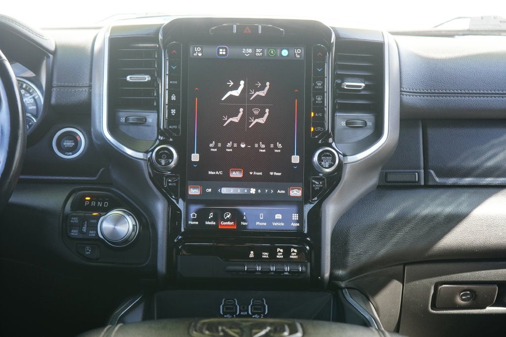 2023 RAM 1500 Laramie Crew Cab 4x4 5'7' Box