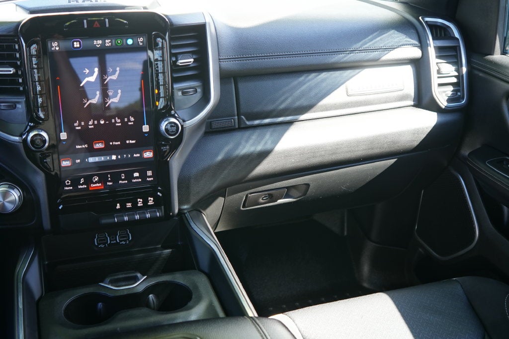2023 RAM 1500 Laramie Crew Cab 4x4 5'7' Box