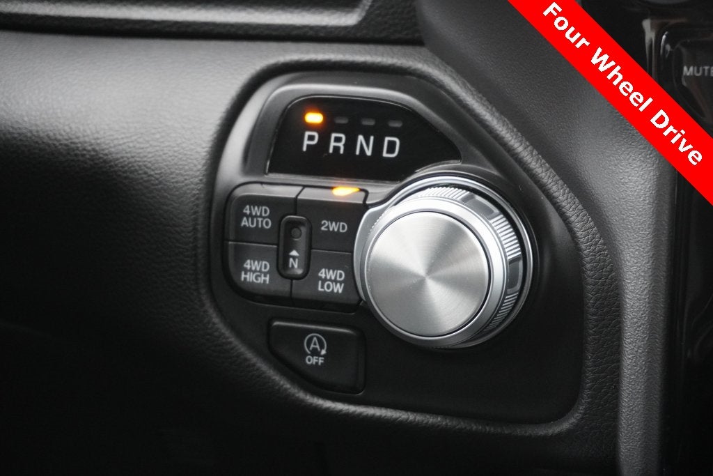 2024 RAM 1500 Laramie Crew Cab 4x4 5'7' Box