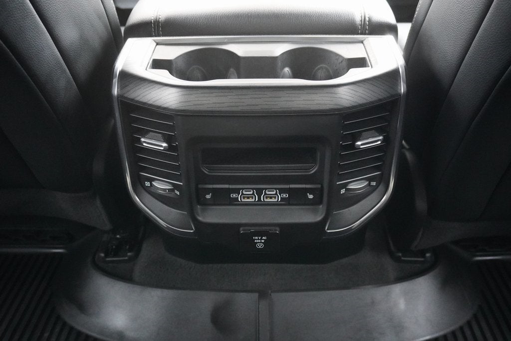 2024 RAM 1500 Laramie Crew Cab 4x4 5'7' Box