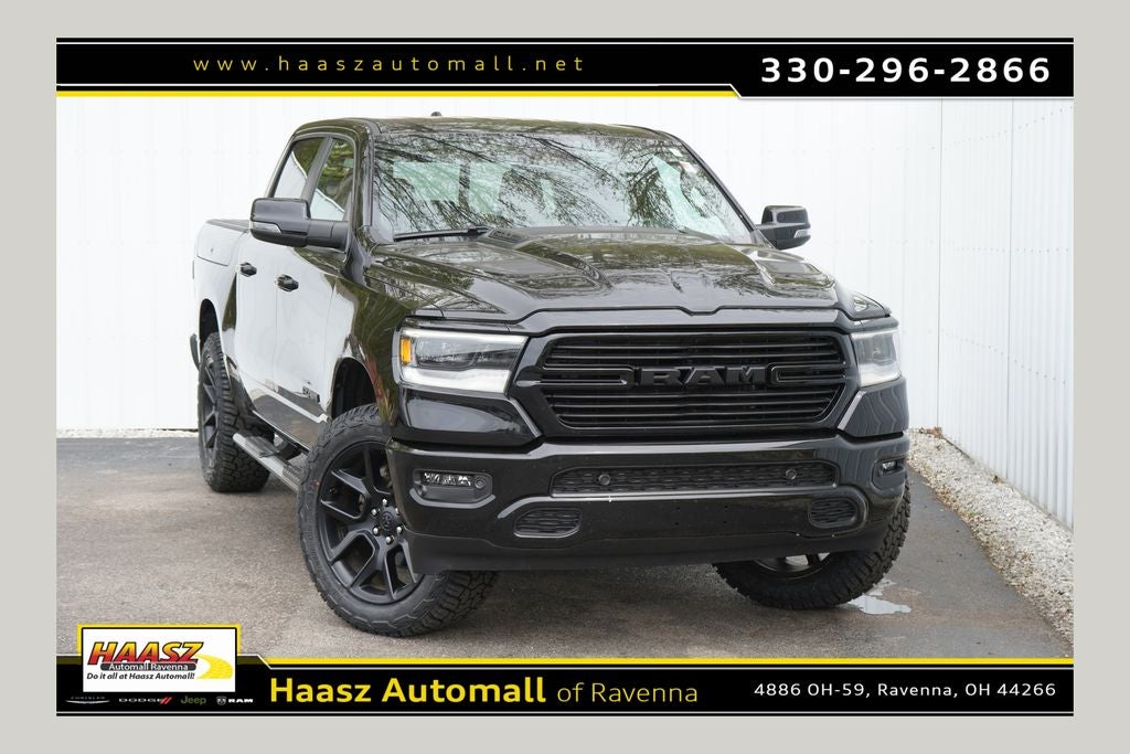 2024 RAM 1500 Laramie 4x4 Crew Cab 5'7's photo
