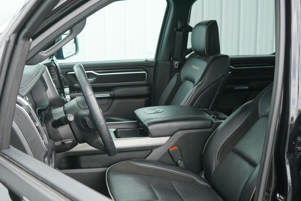 2024 RAM 1500 Laramie Crew Cab 4x4 5'7' Box