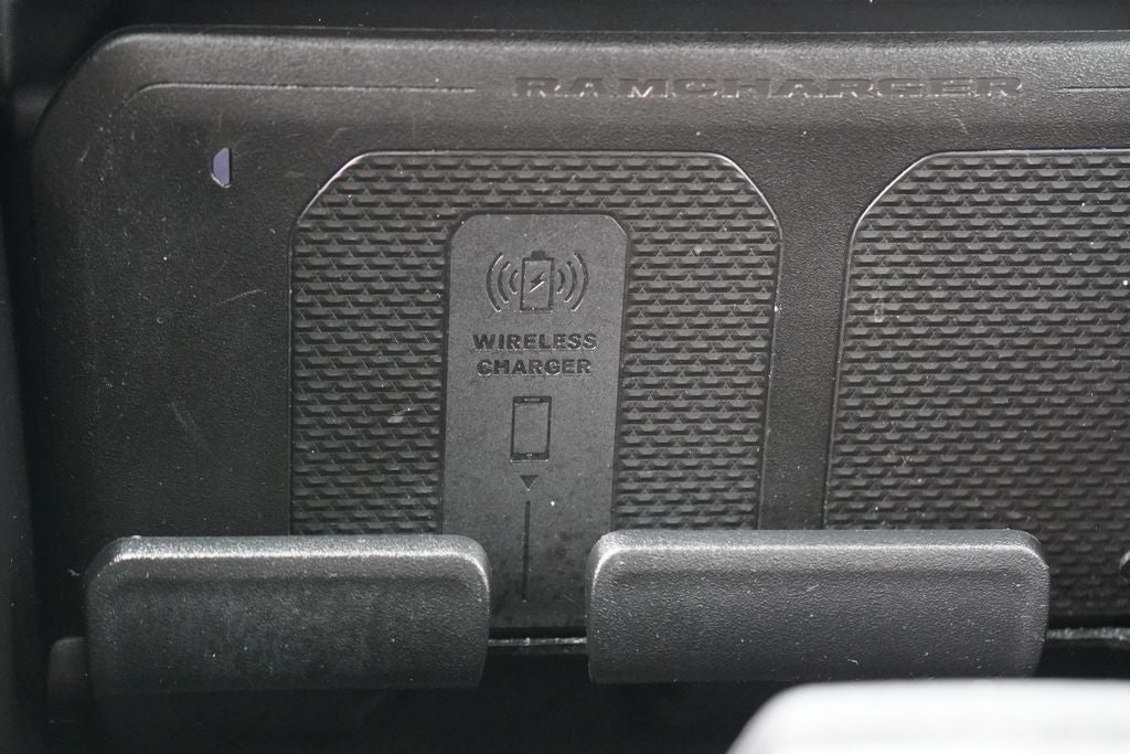 2024 RAM 1500 Laramie Crew Cab 4x4 5'7' Box