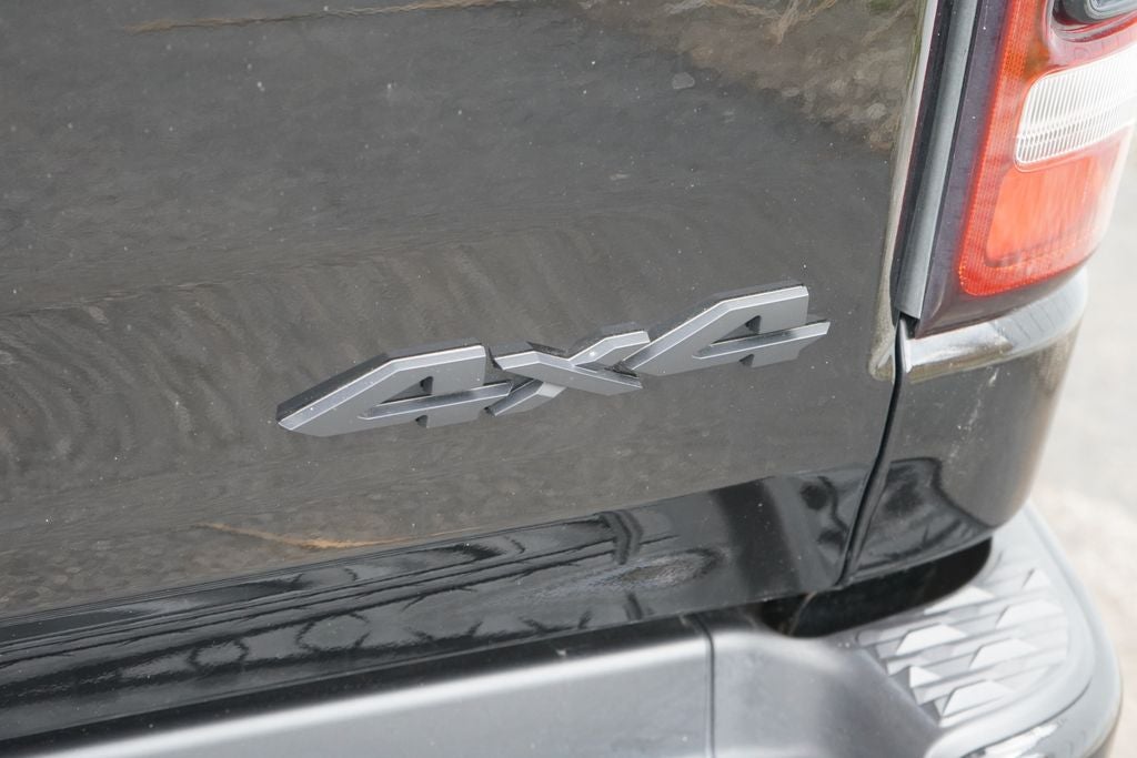 2024 RAM 1500 Laramie Crew Cab 4x4 5'7' Box
