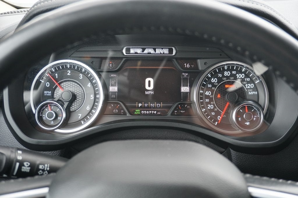 2020 RAM 1500 Laramie Crew Cab 4x4 5'7' Box