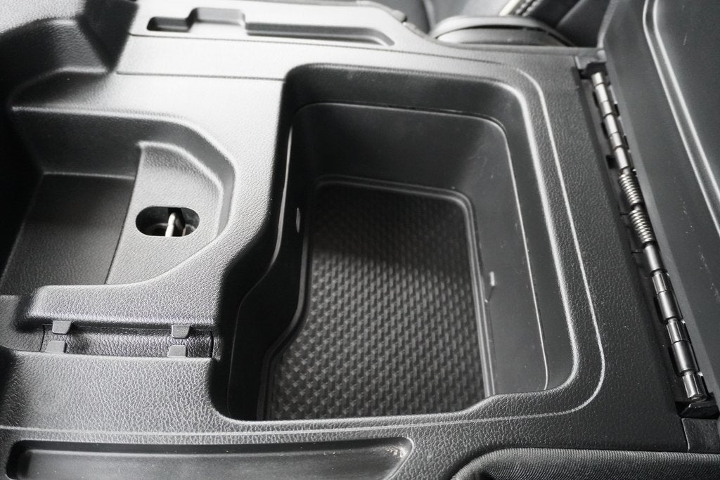 2020 RAM 1500 Laramie Crew Cab 4x4 5'7' Box