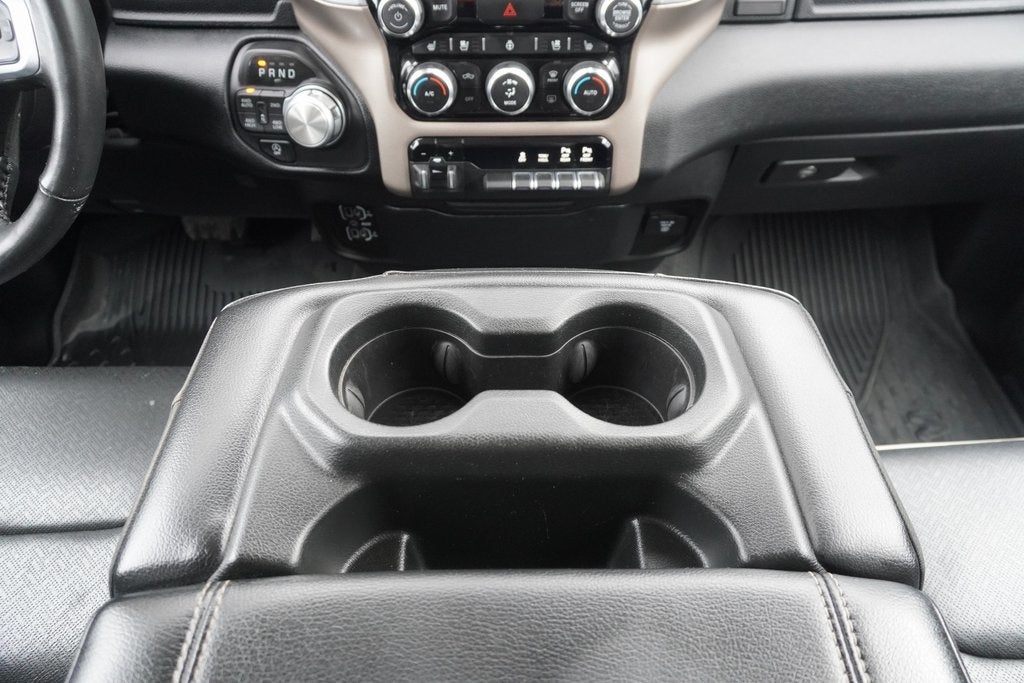 2020 RAM 1500 Laramie Crew Cab 4x4 5'7' Box