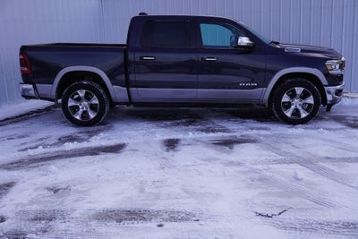 2020 RAM 1500 Laramie Crew Cab 4x4 5'7' Box