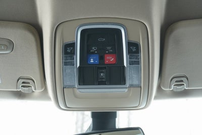 2020 RAM 1500 Laramie Crew Cab 4x4 5'7' Box