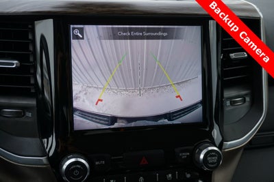 2020 RAM 1500 Laramie Crew Cab 4x4 5'7' Box