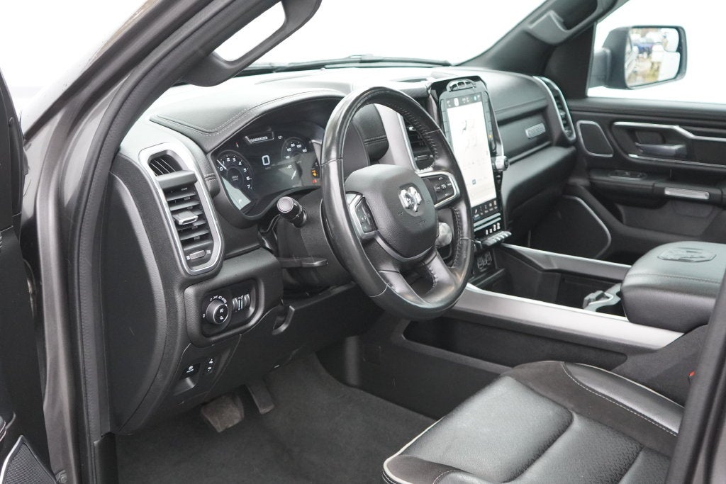 2023 RAM 1500 Laramie Crew Cab 4x4 5'7' Box