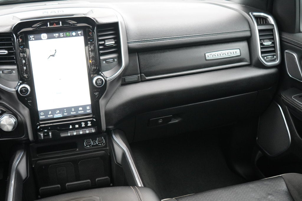 2023 RAM 1500 Laramie Crew Cab 4x4 5'7' Box