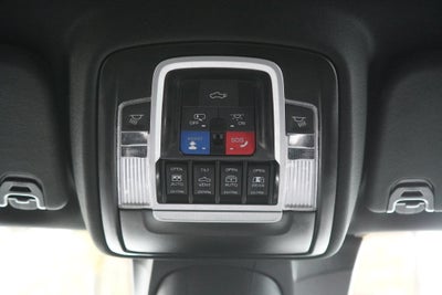 2023 RAM 1500 Laramie Crew Cab 4x4 5'7' Box