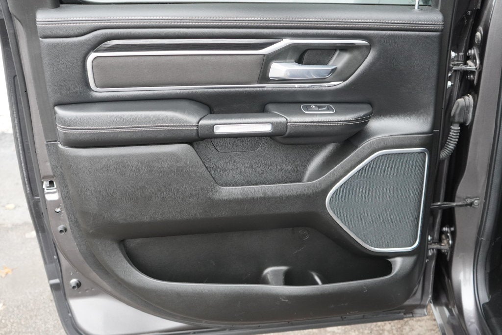 2023 RAM 1500 Laramie Crew Cab 4x4 5'7' Box