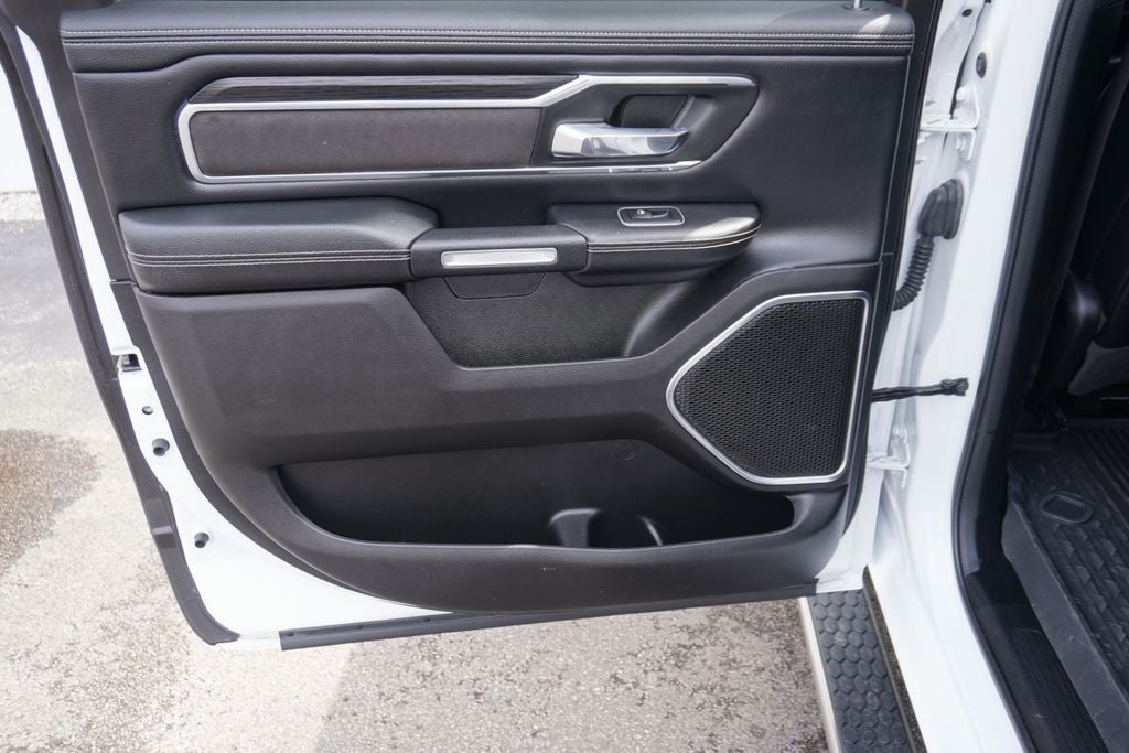 2023 RAM 1500 Laramie Crew Cab 4x4 5'7' Box