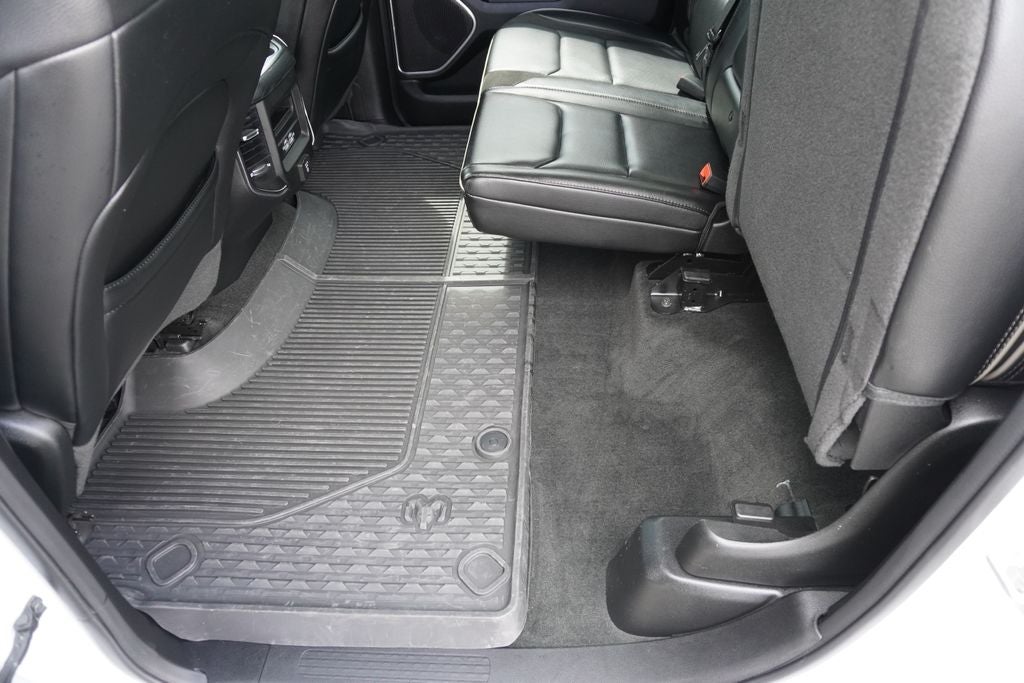 2023 RAM 1500 Laramie Crew Cab 4x4 5'7' Box