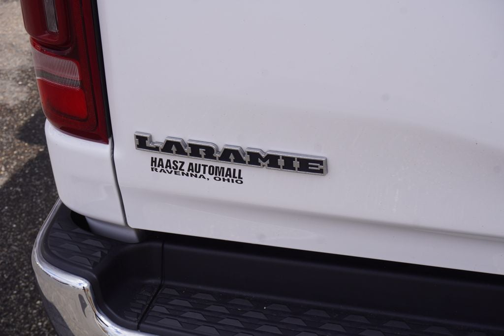 2023 RAM 1500 Laramie Crew Cab 4x4 5'7' Box