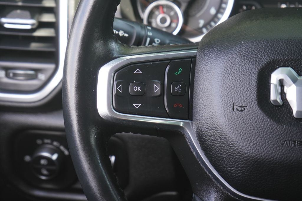 2023 RAM 1500 Laramie Crew Cab 4x4 5'7' Box