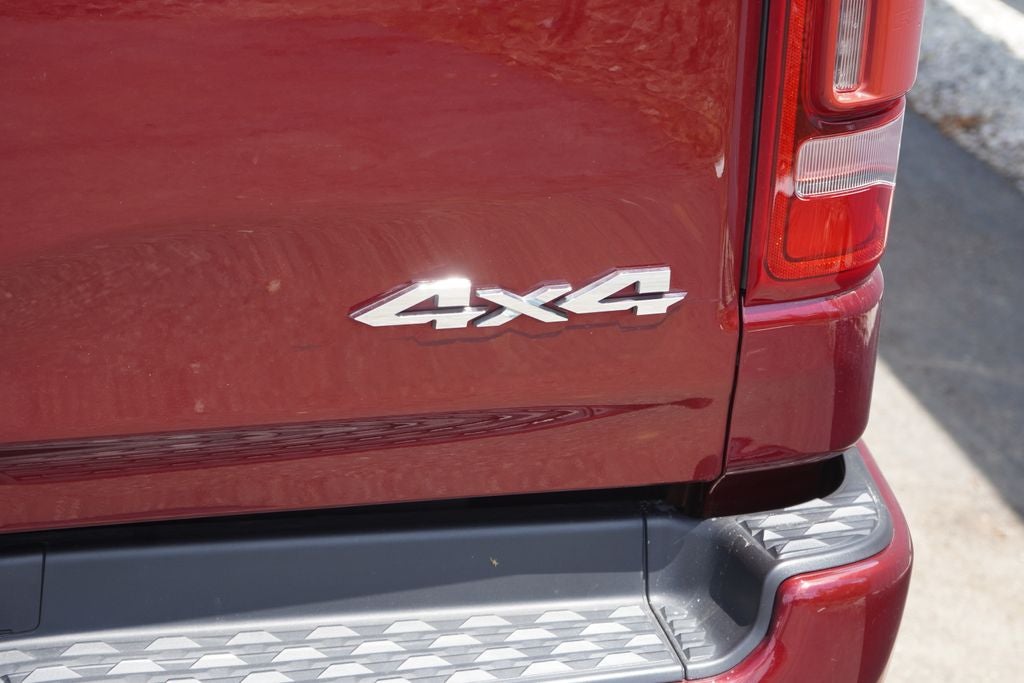 2023 RAM 1500 Laramie Crew Cab 4x4 5'7' Box