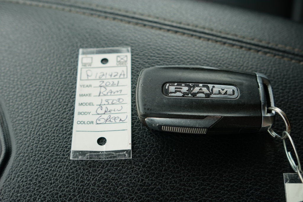 2021 RAM 1500 Laramie Crew Cab 4x4 5'7' Box
