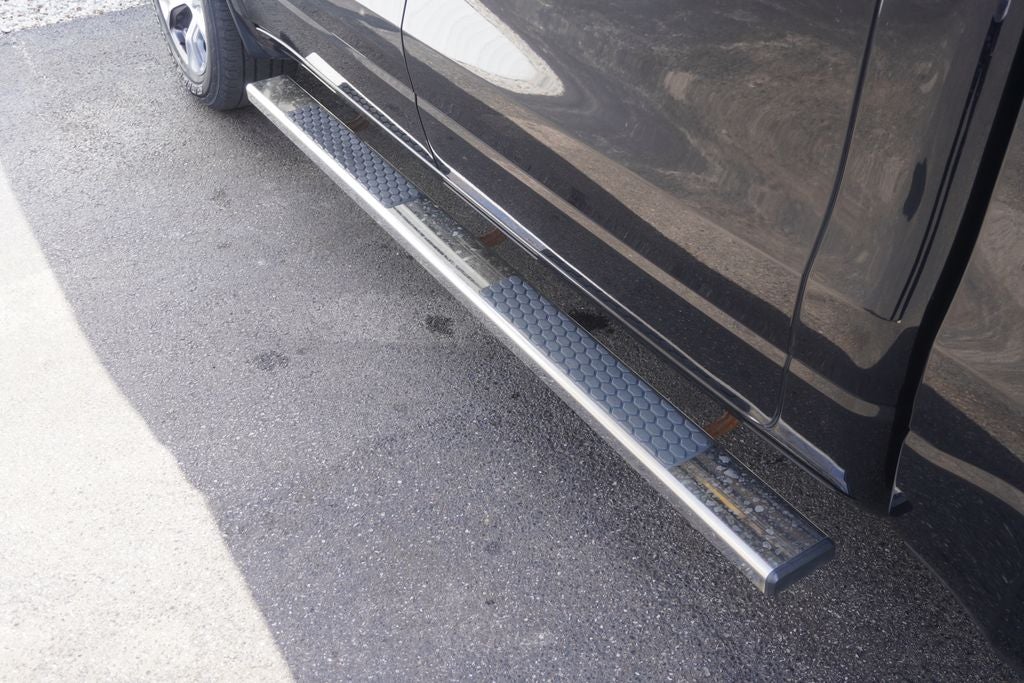 2023 RAM 1500 Laramie Crew Cab 4x4 5'7' Box