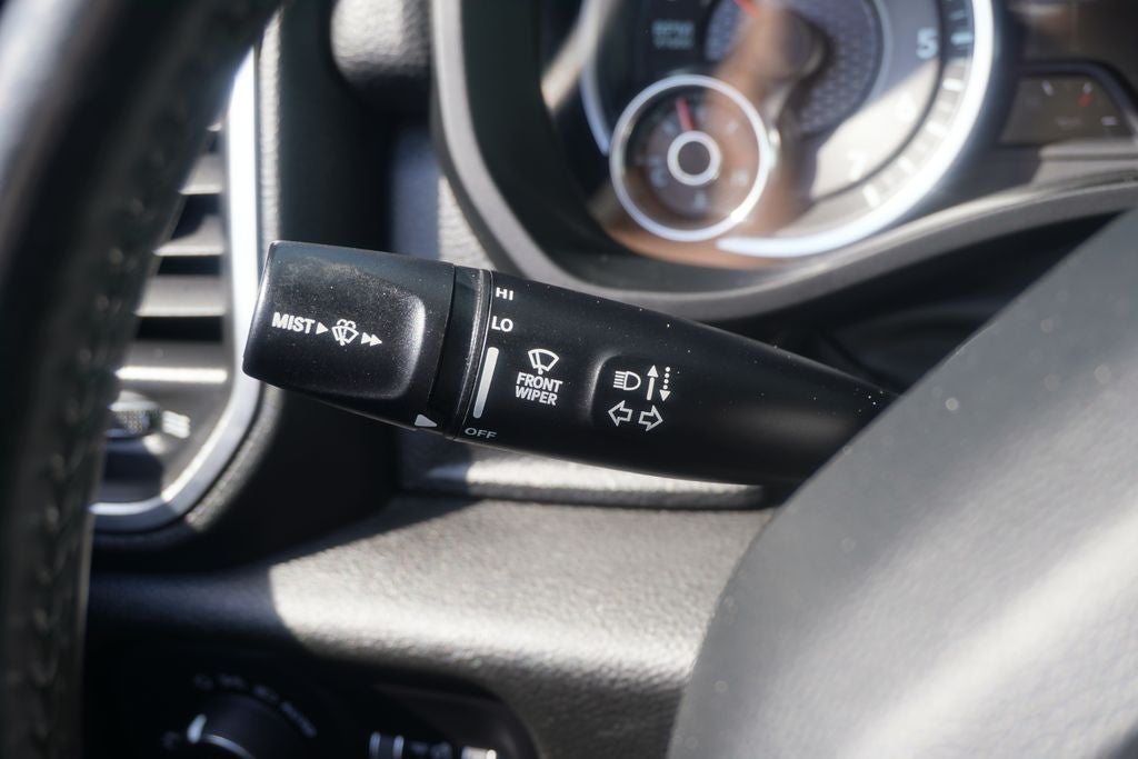 2023 RAM 1500 Laramie Crew Cab 4x4 5'7' Box