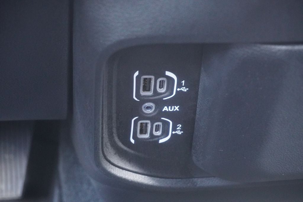 2023 RAM 1500 Laramie Crew Cab 4x4 5'7' Box