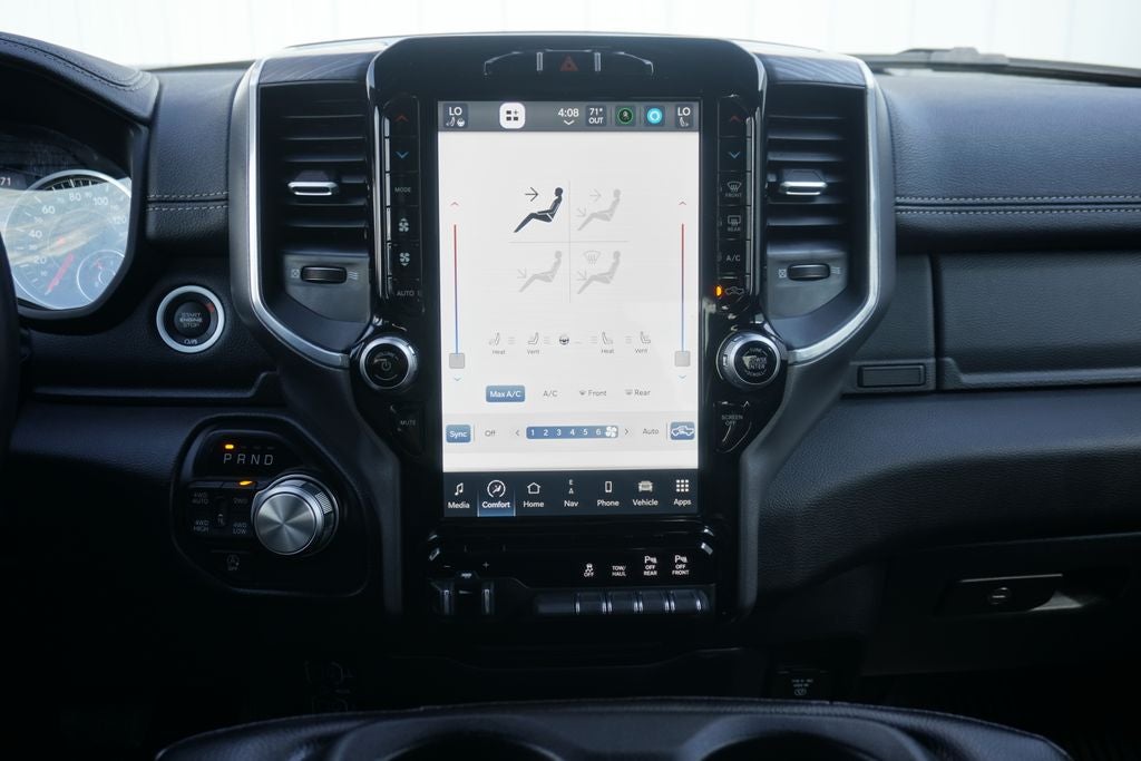 2023 RAM 1500 Laramie Crew Cab 4x4 5'7' Box