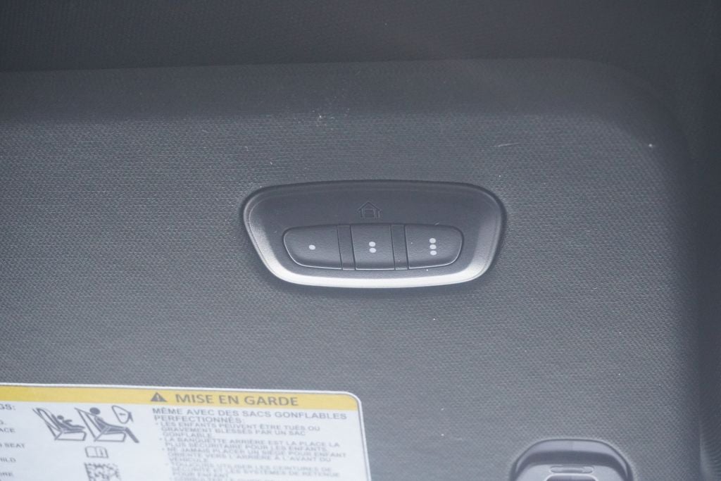 2023 RAM 1500 Laramie Crew Cab 4x4 5'7' Box