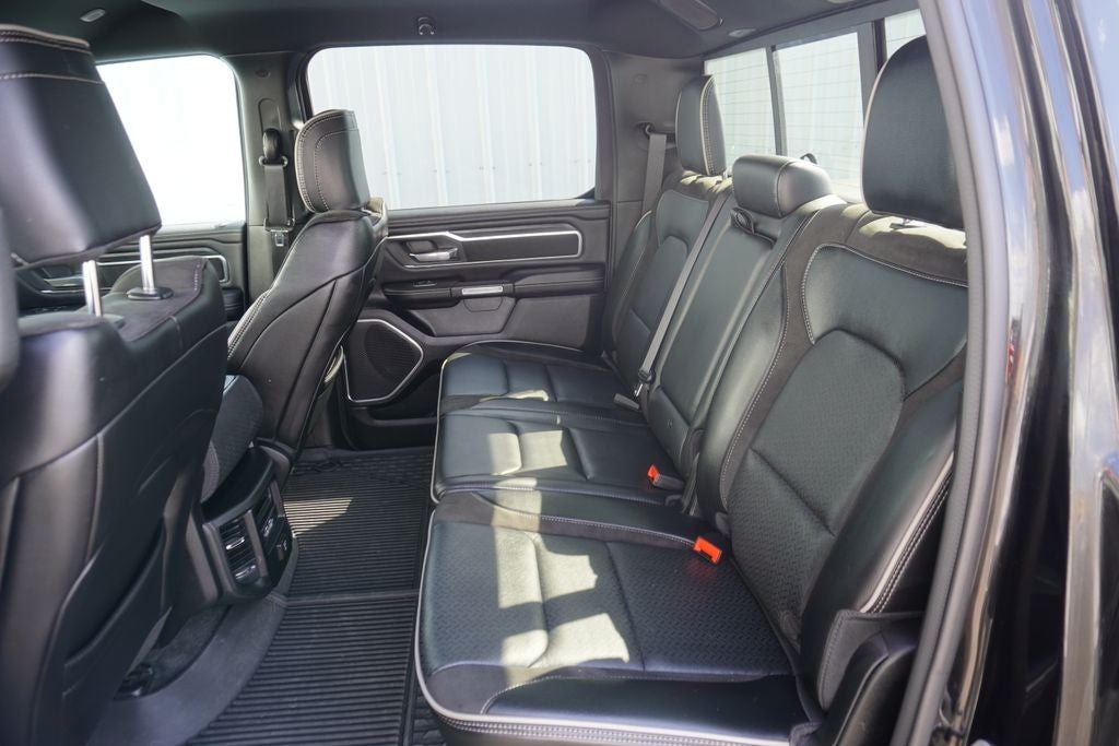 2023 RAM 1500 Laramie Crew Cab 4x4 5'7' Box